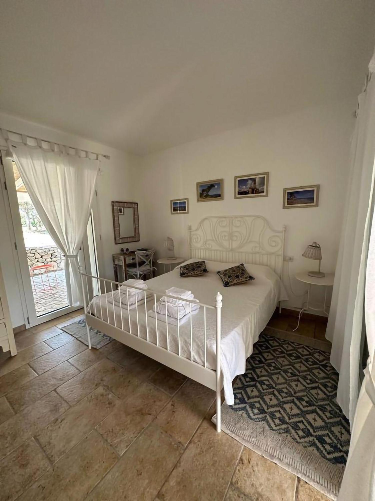 Monti Russu Natural Guest House Aglientu Bagian luar foto