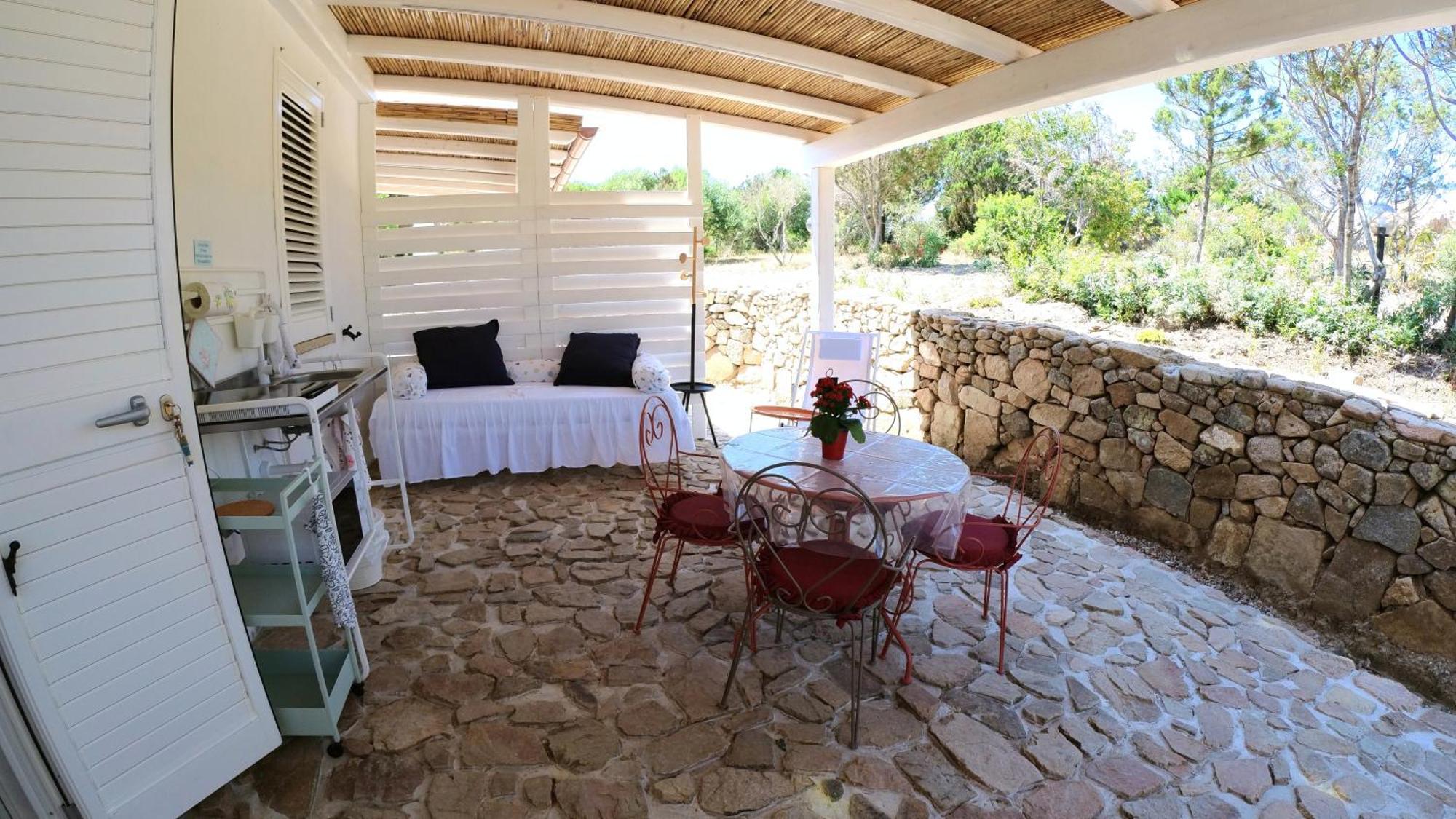 Monti Russu Natural Guest House Aglientu Bagian luar foto